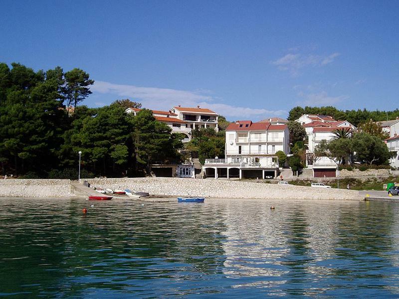 Apartments Dora Банёл Экстерьер фото