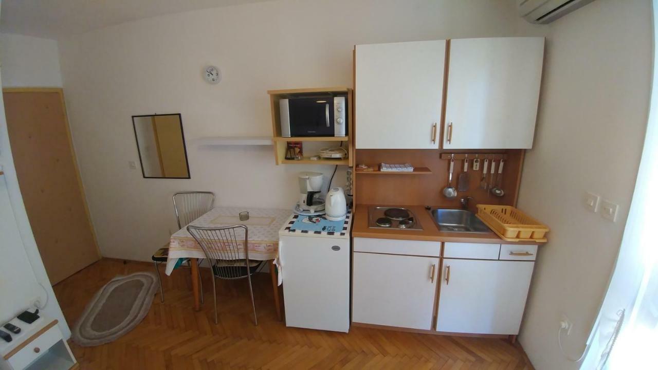 Apartments Dora Банёл Экстерьер фото